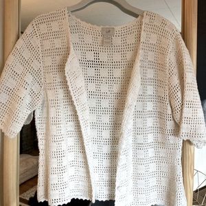 Crocheted short-sleeved cardigan